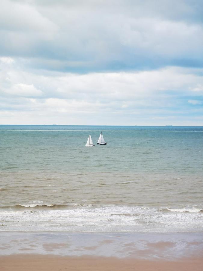 Easyescape - Darwin Zeezicht Studio Middelkerke Luaran gambar